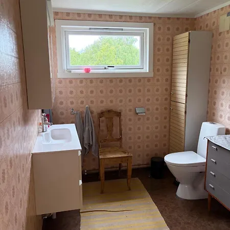 Cozy Small House With Amazing View בית נופש Hennes