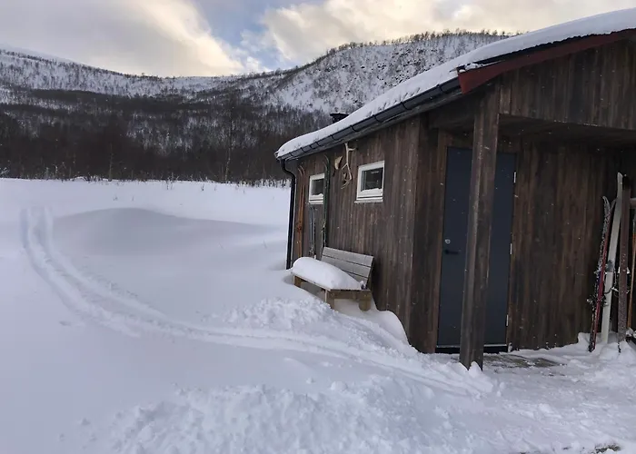 Cozy Small House With Amazing View Дом отдыха Hennes