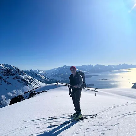 度假居 Cozy Small House With Amazing View Hennes