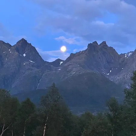 度假居 Cozy Small House With Amazing View