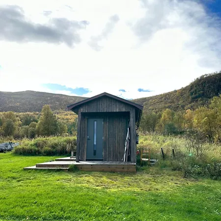 Cozy Small House With Amazing View 度假居 *